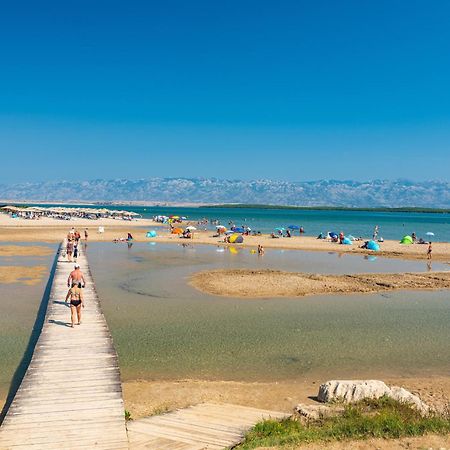 Apartments By The Sea Nin, Zadar - 12890 المظهر الخارجي الصورة
