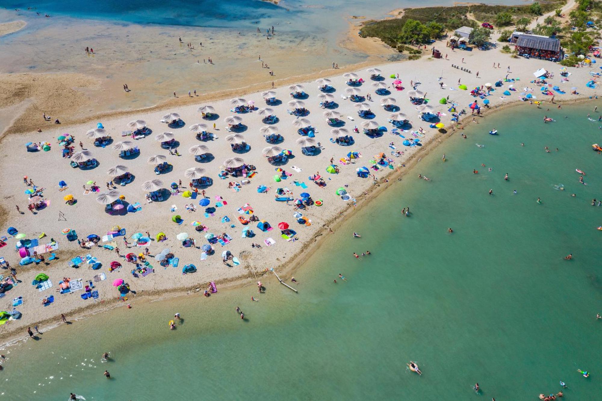 Apartments By The Sea Nin, Zadar - 12890 المظهر الخارجي الصورة